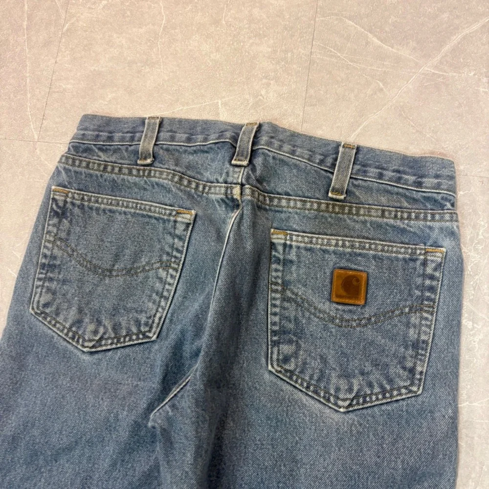 Carhartt traditional fit